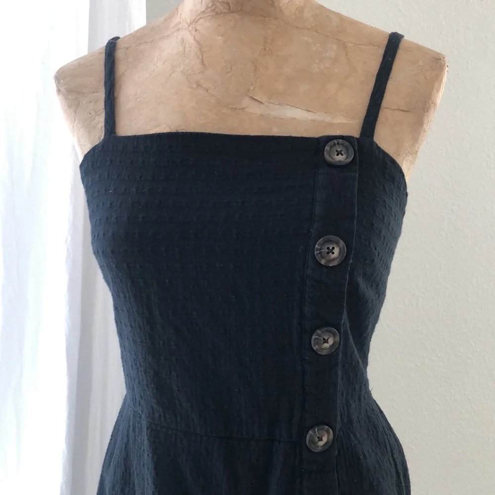 Black dress - Picture 2 of 7